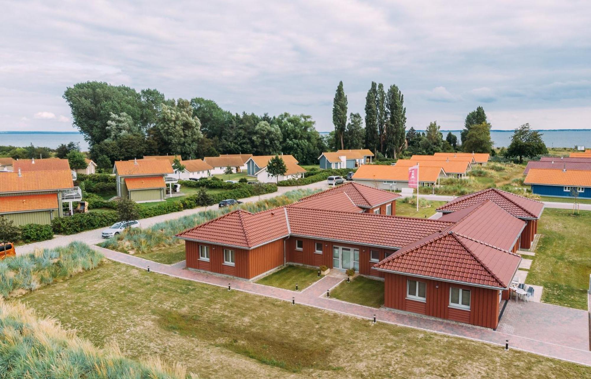 Typ A Black Pearl -Kleiner-Belt-Haus- Pelzerhaken Exterior foto